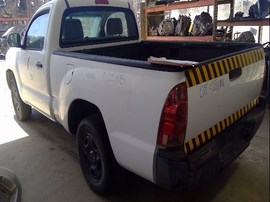 2008 TOYOTA TACOMA, WHITE, STD CAB, 2.7L, AT, 2WD,  Z25105